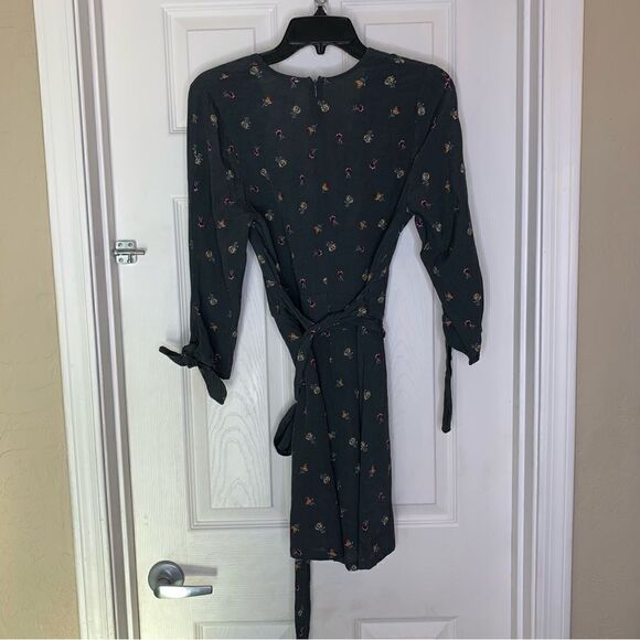 Skylar + Madison Floral Dress Size Large - Picture 2 of 14